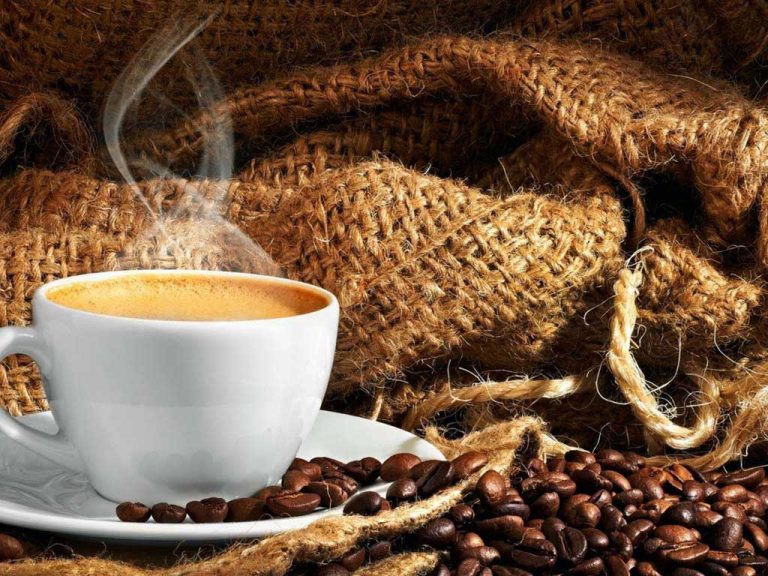 Taze Çekilmiş Kahve Palmiye Kuruyemiş & Baharat